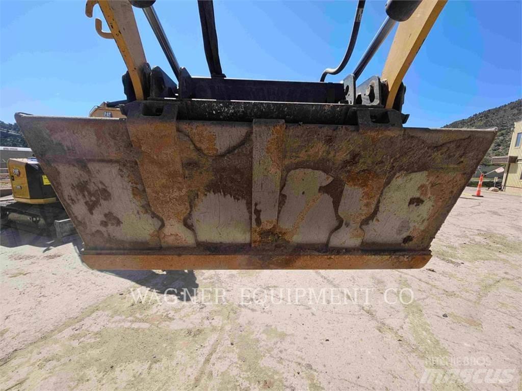CAT 246D3 Schrankladers