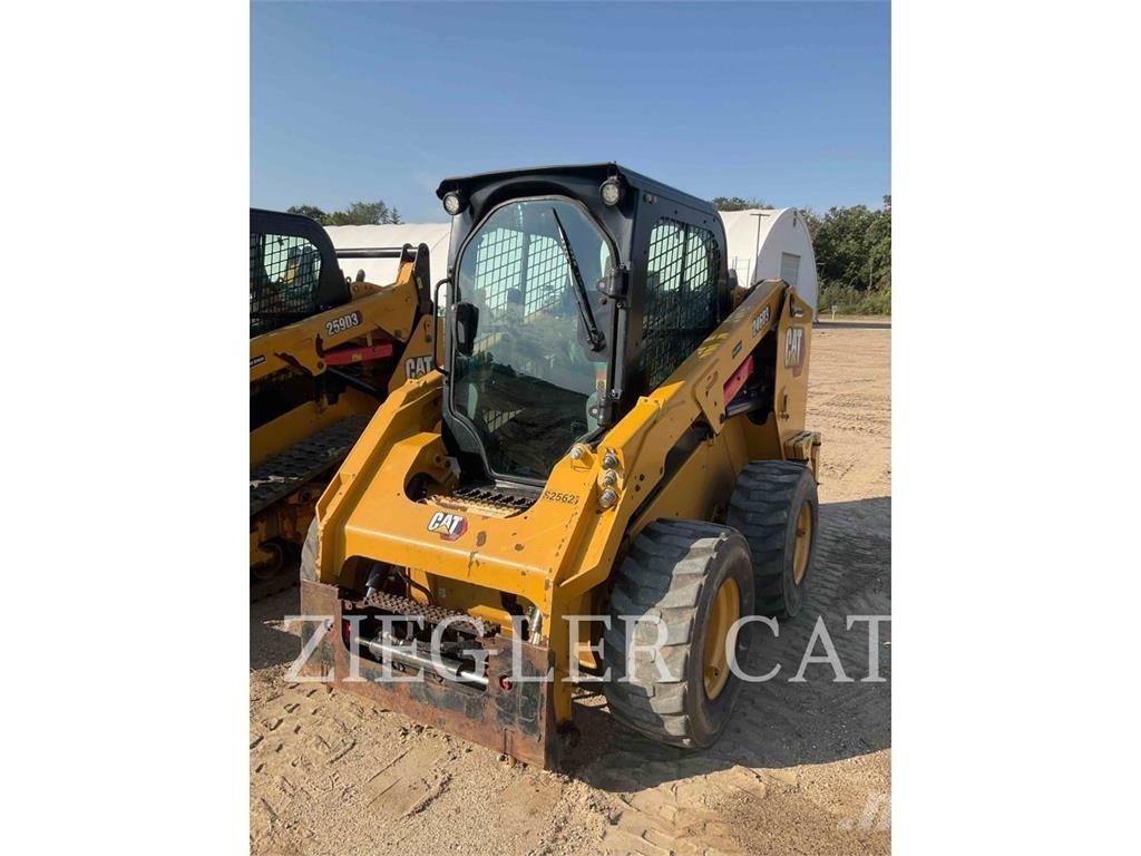CAT 246D3 Schrankladers