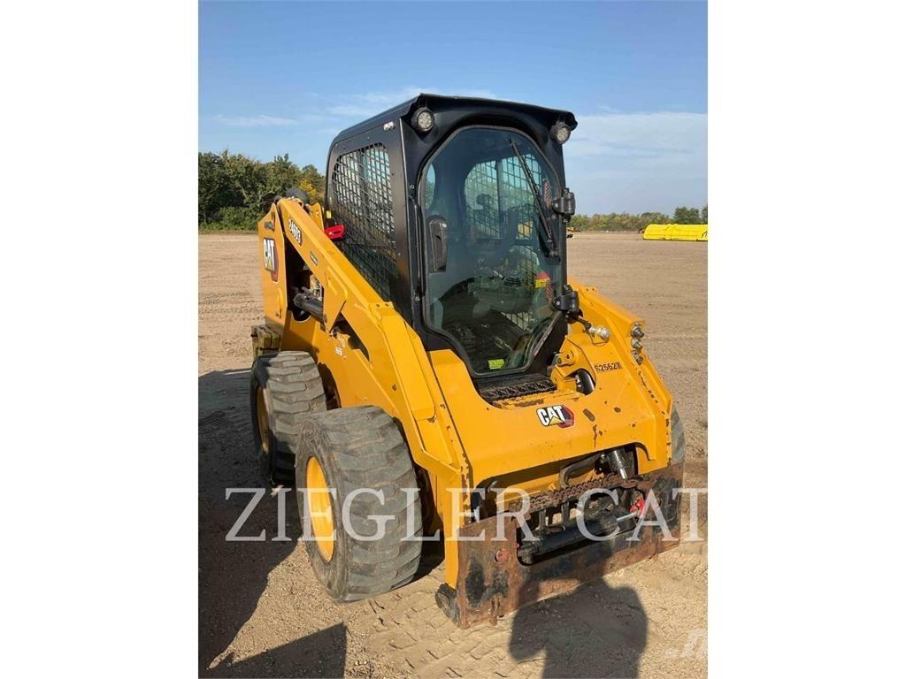 CAT 246D3 Schrankladers