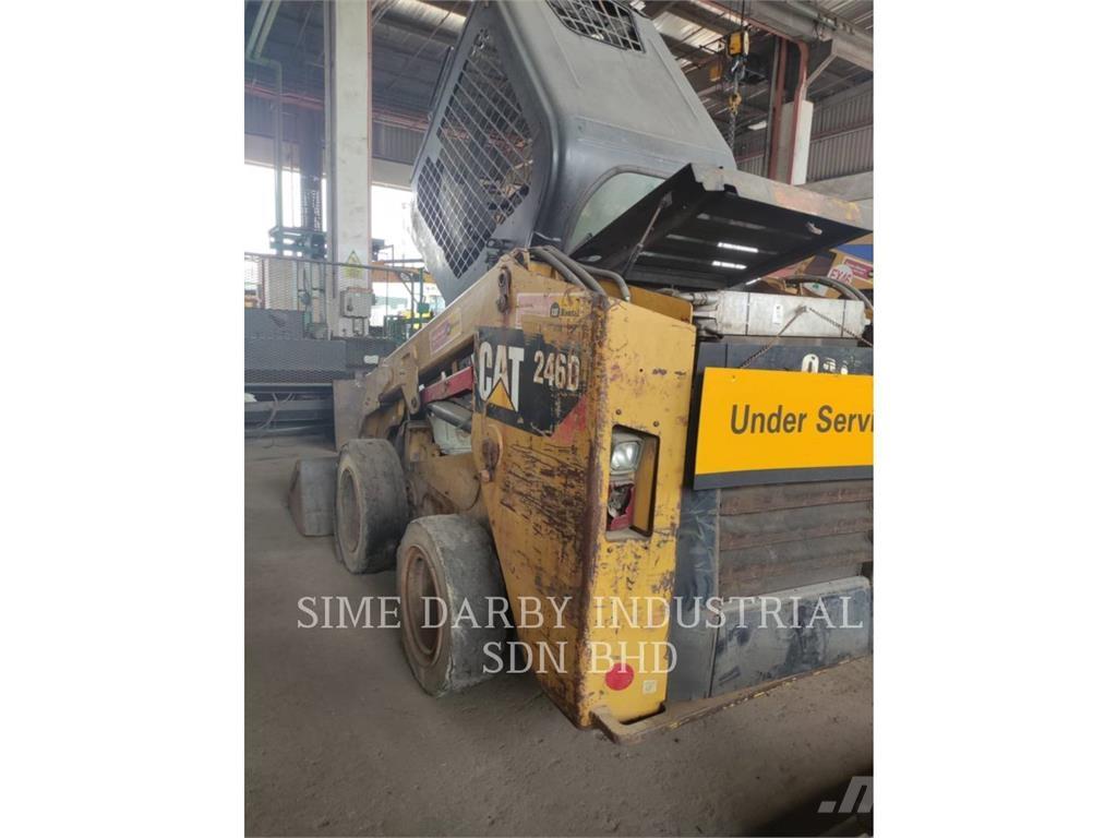 CAT 246DLRC Schrankladers