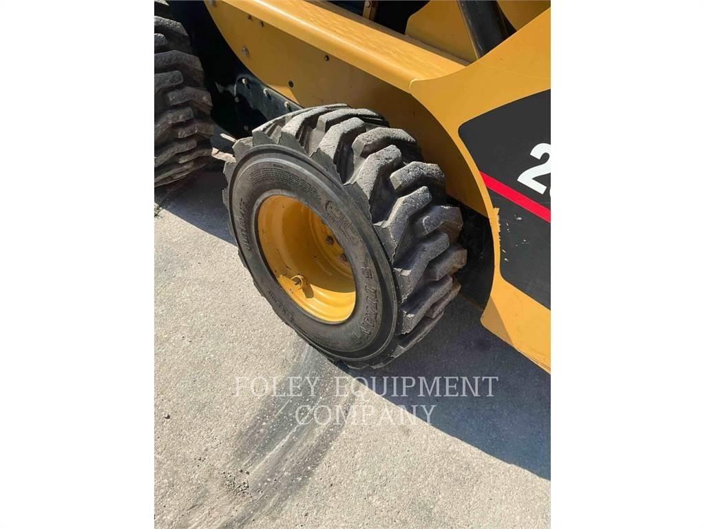CAT 252B Schrankladers