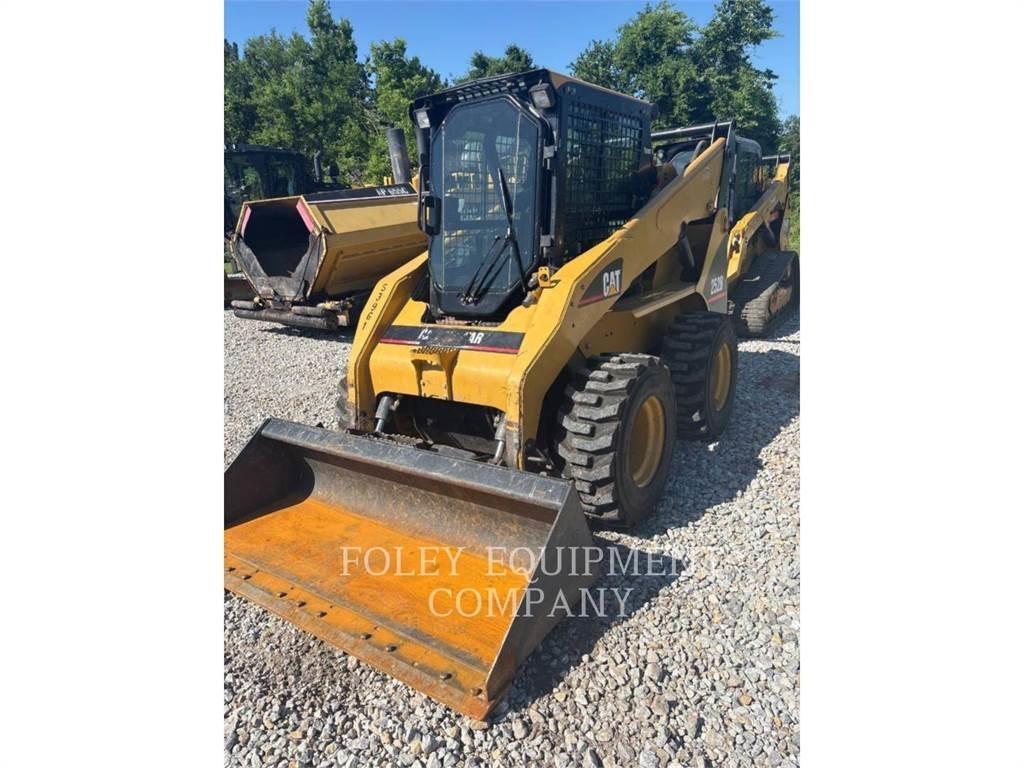 CAT 252BSTD2C Schrankladers