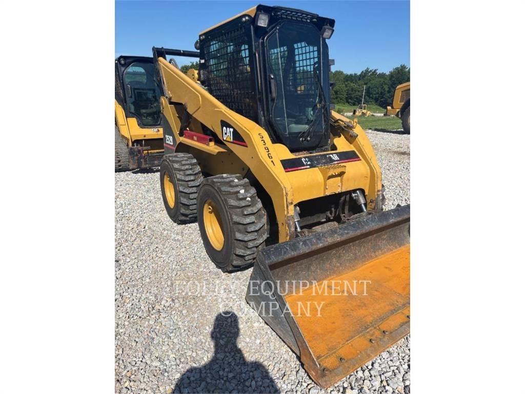 CAT 252BSTD2C Schrankladers