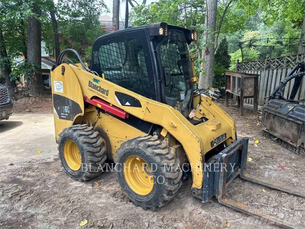 CAT 256C Schrankladers