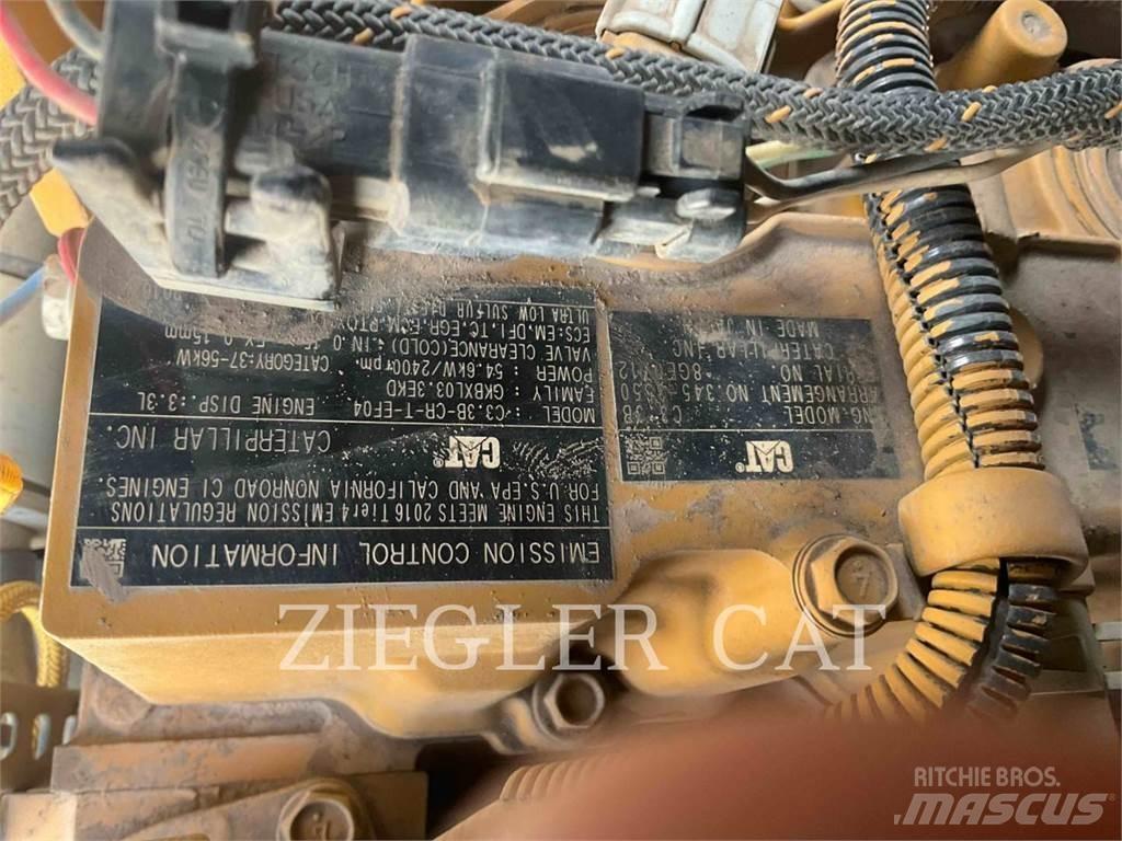 CAT 257D Rupsladers