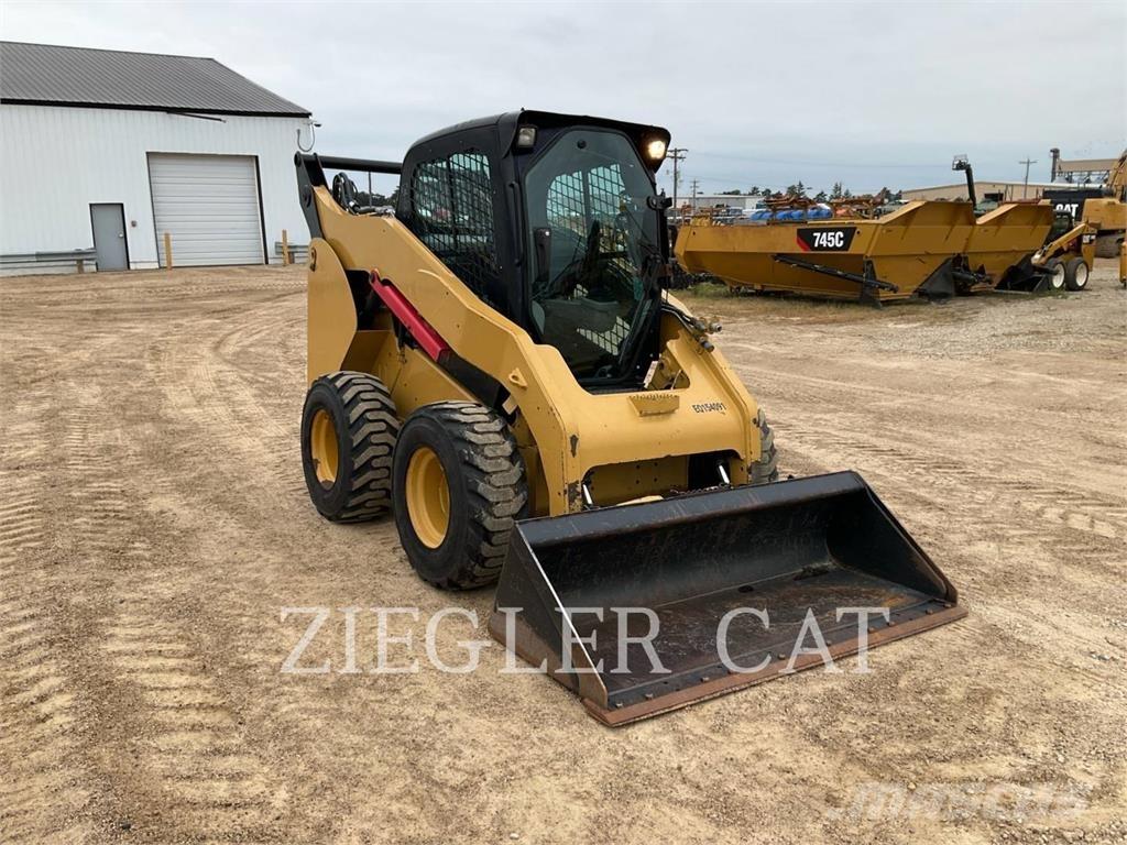 CAT 262C Schrankladers