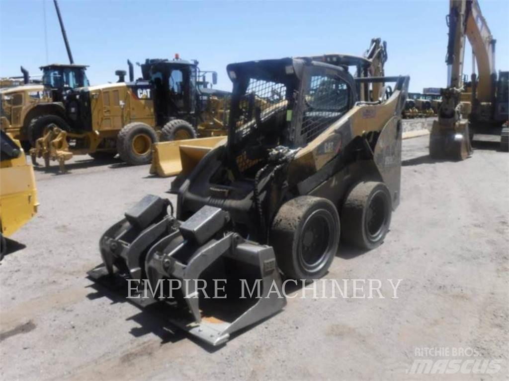 CAT 262C XPS Schrankladers