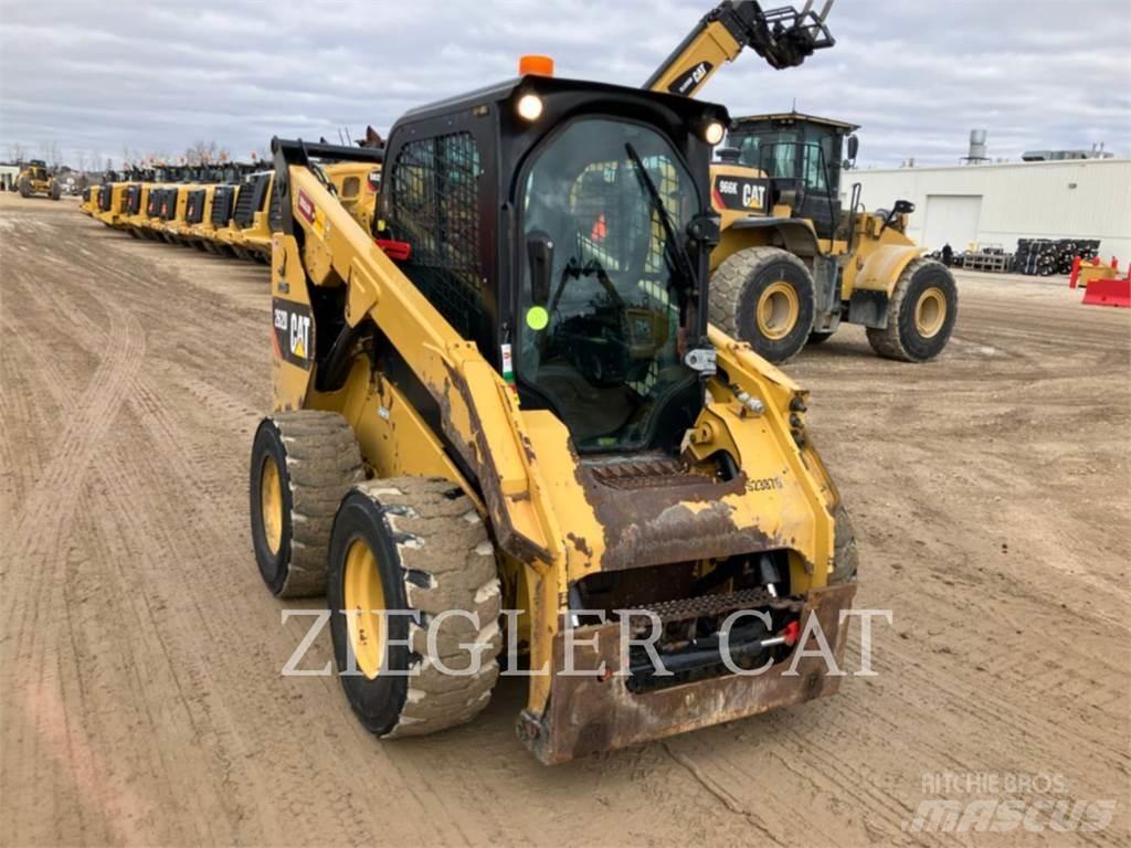 CAT 262D Schrankladers