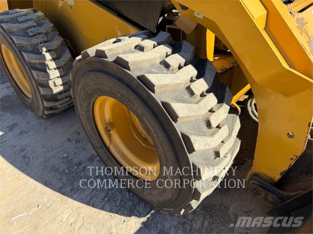 CAT 262D Schrankladers