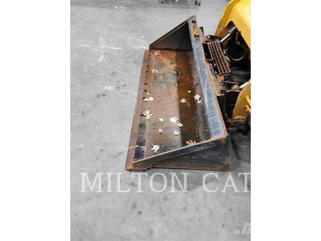 CAT 262D 3 Schrankladers