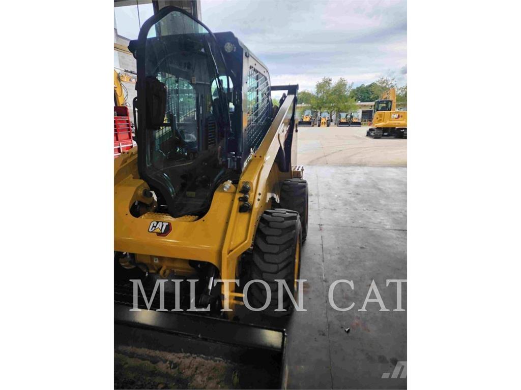 CAT 262D 3 Schrankladers
