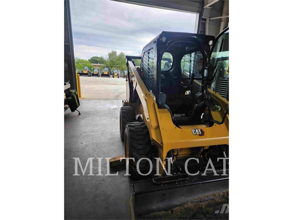 CAT 262D 3 Schrankladers