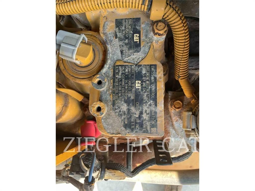 CAT 262D3 Schrankladers