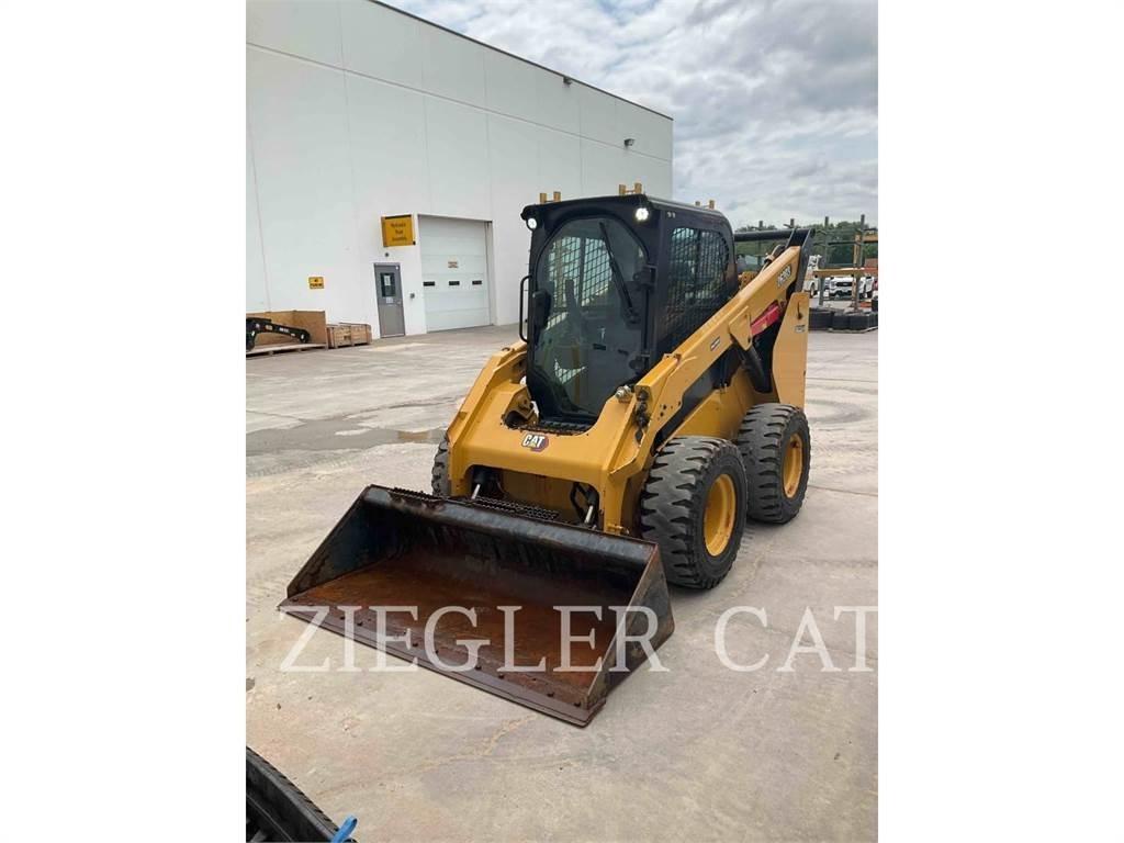 CAT 262D3 Schrankladers