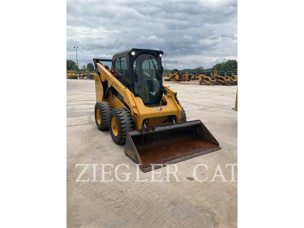 CAT 262D3 Schrankladers
