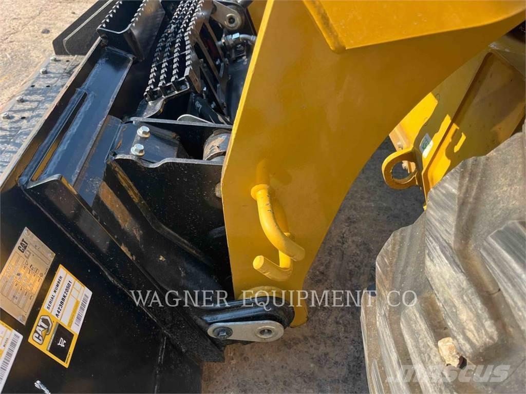 CAT 262D3 Schrankladers