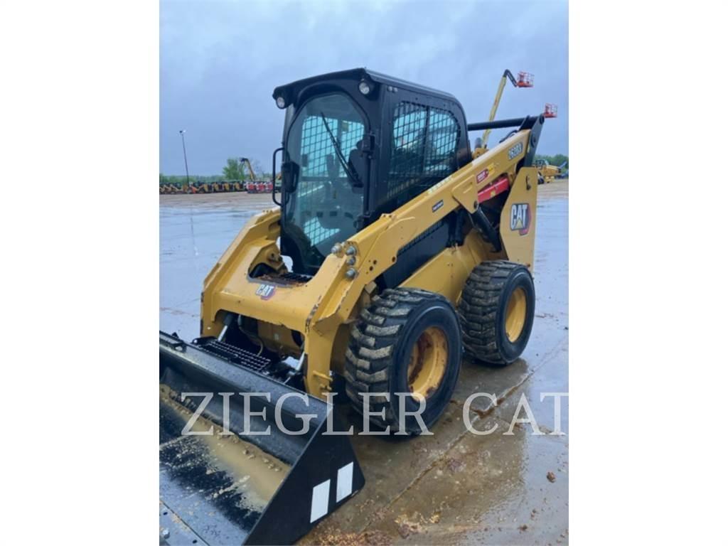 CAT 262D3 Schrankladers