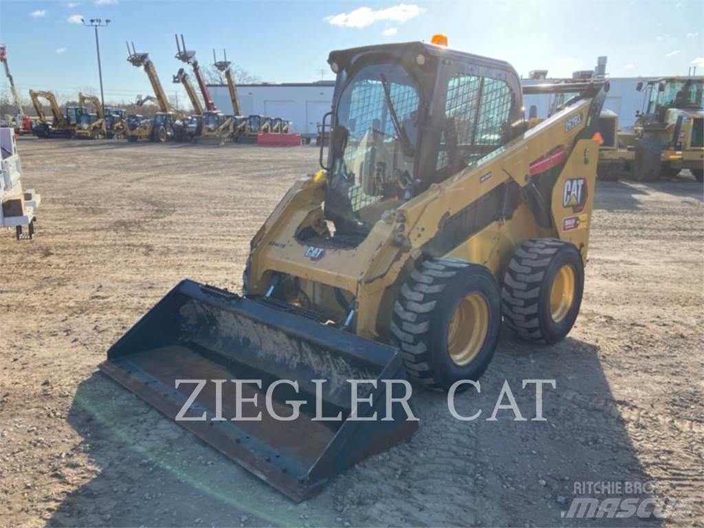 CAT 262D3 Schrankladers