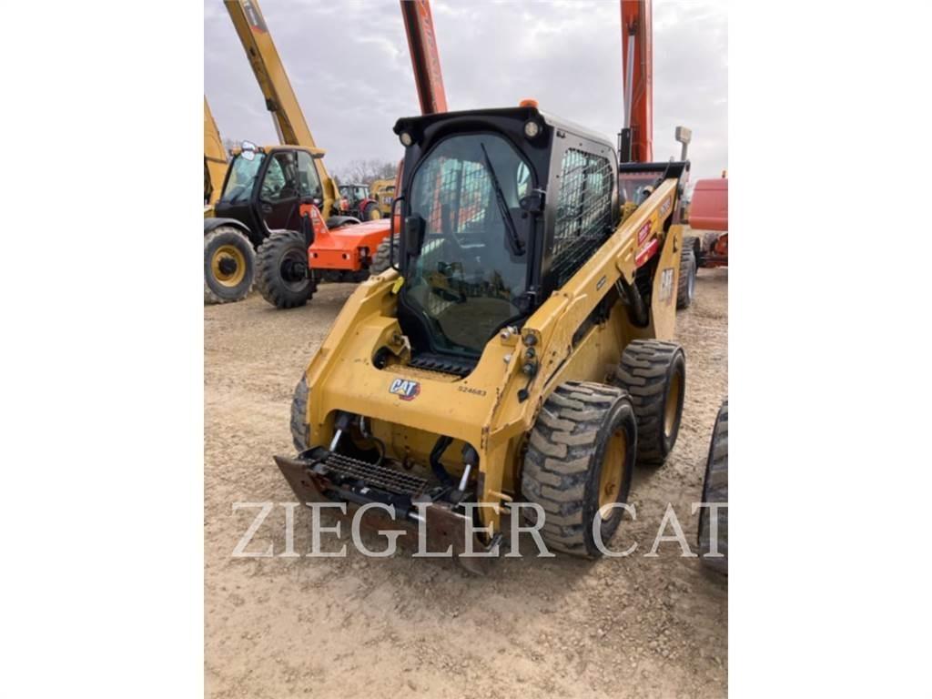 CAT 262D3 Schrankladers