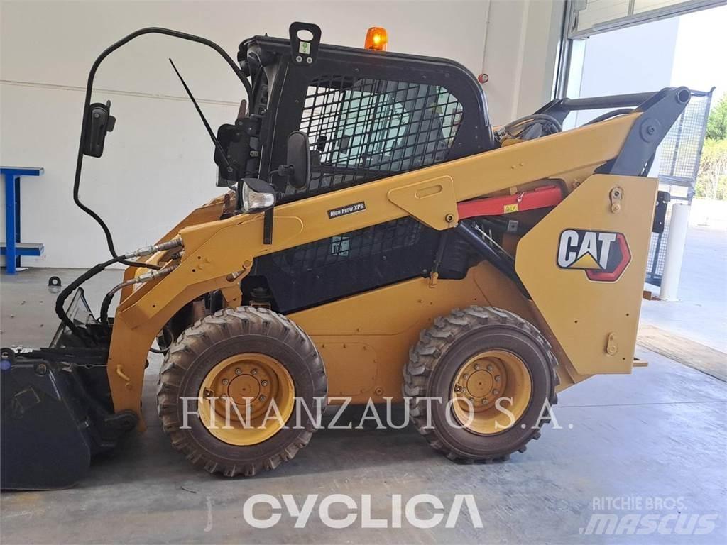 CAT 262D3 Schrankladers