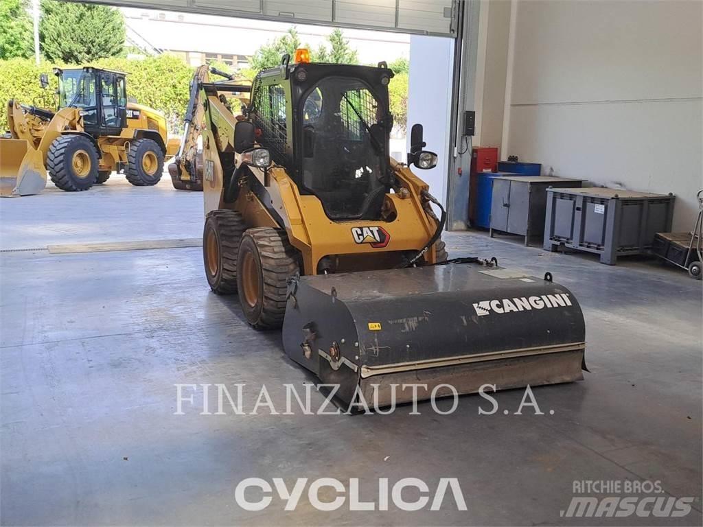 CAT 262D3 Schrankladers