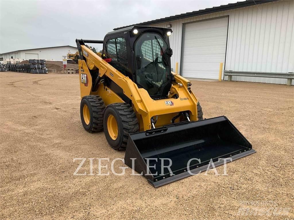 CAT 262D3 Schrankladers