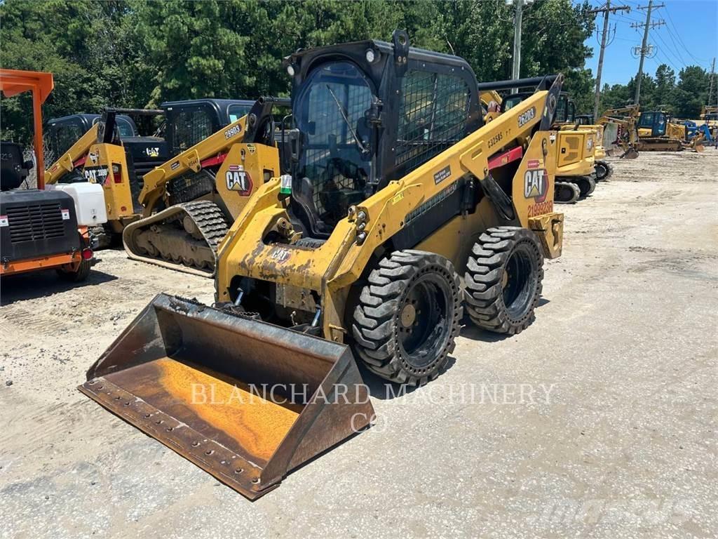 CAT 262D3 Schrankladers