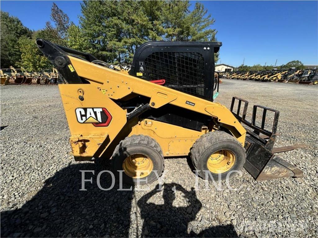 CAT 262D3 Schrankladers