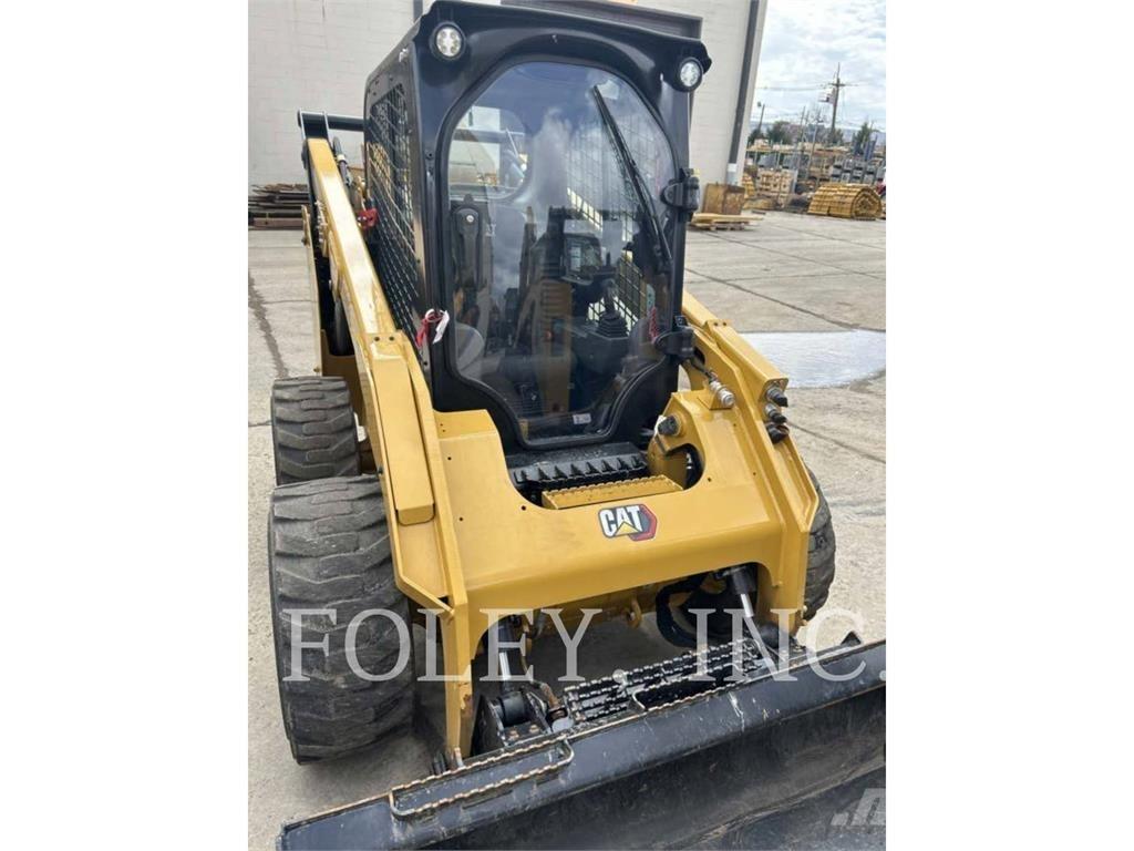 CAT 262D3 Schrankladers