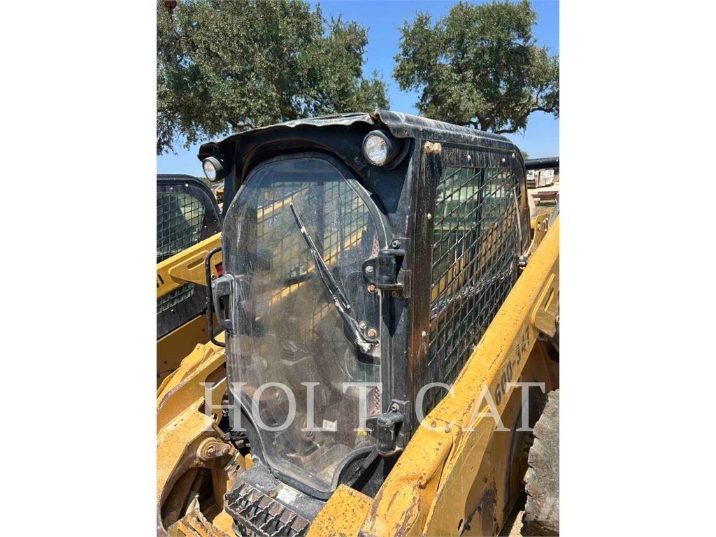 CAT 262D3 Schrankladers