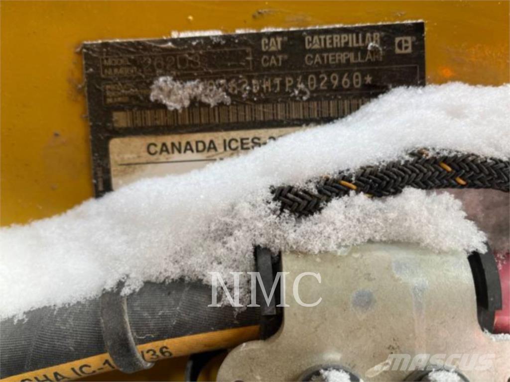 CAT 262D3 Schrankladers