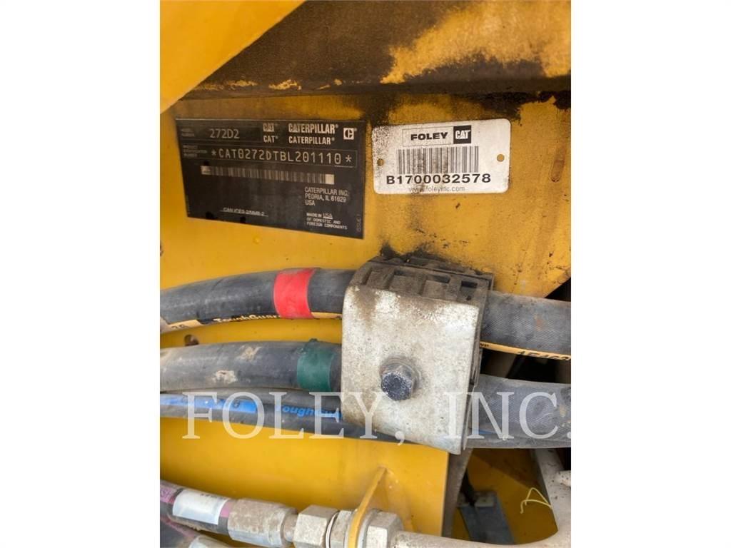 CAT 272D2 Schrankladers