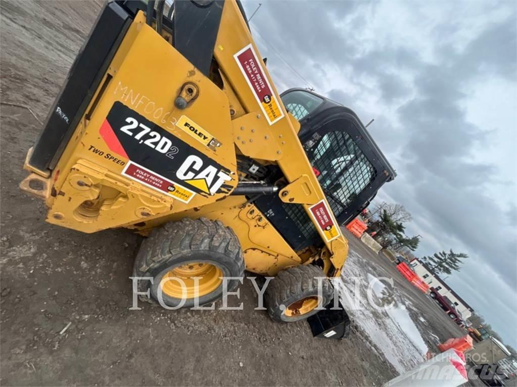 CAT 272D2 Schrankladers