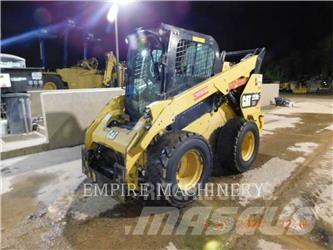 CAT 272D2 XHP Schrankladers