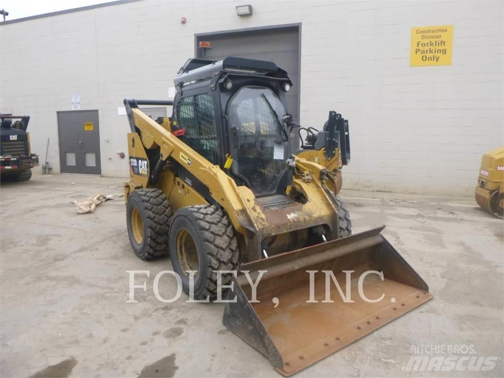 CAT 272D2XHP Schrankladers