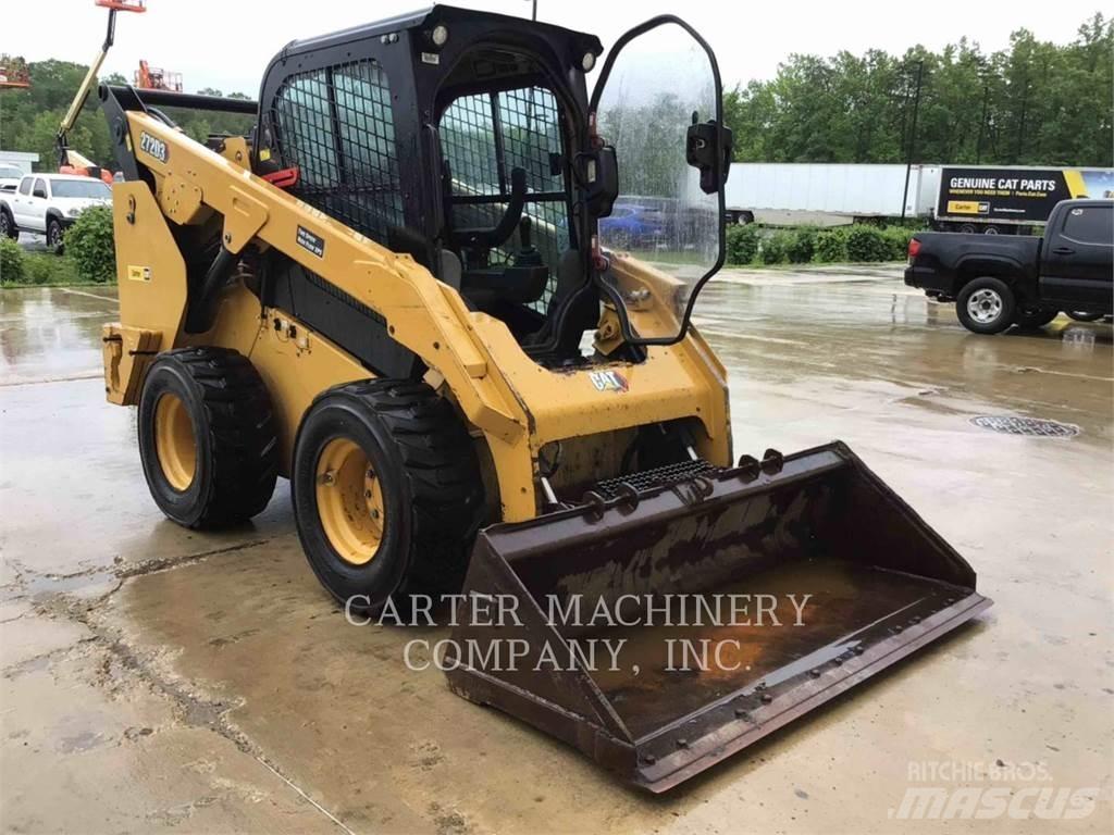 CAT 272D3 Schrankladers