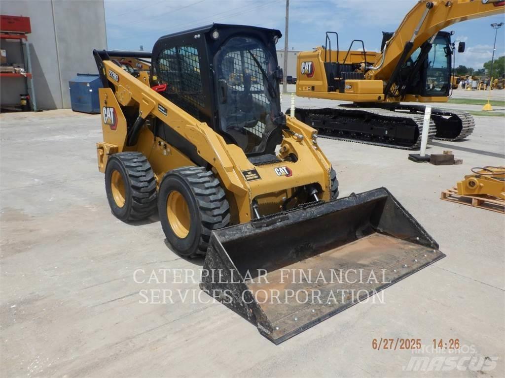 CAT 272D3 Schrankladers