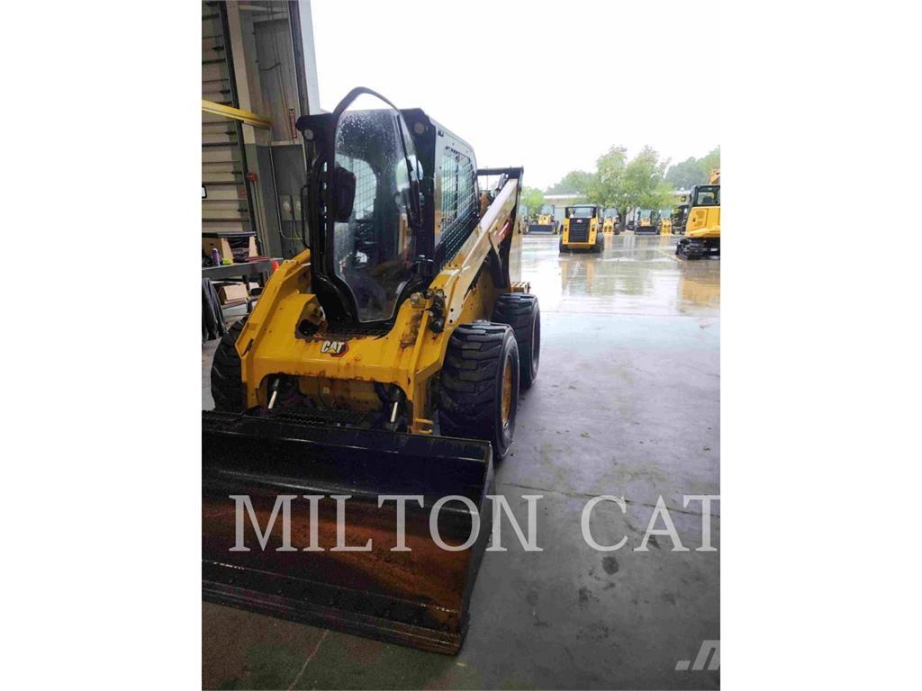 CAT 272D3 XHP Schrankladers