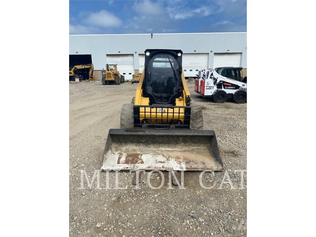CAT 272D3XE Schrankladers