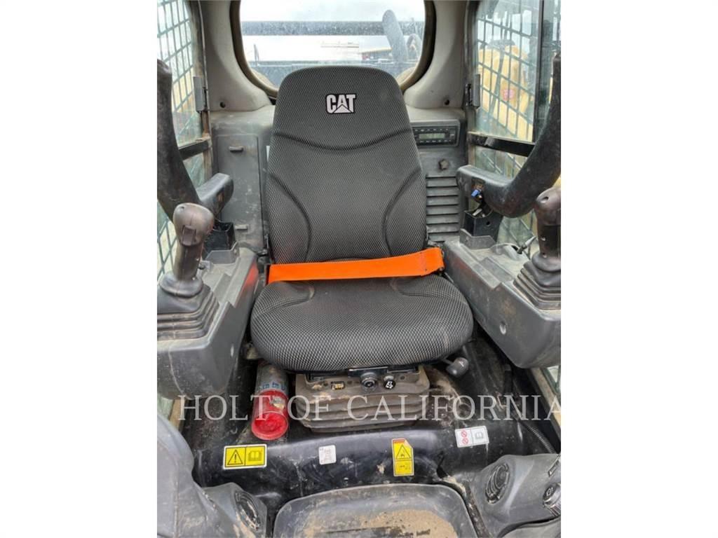 CAT 299 HF Schrankladers