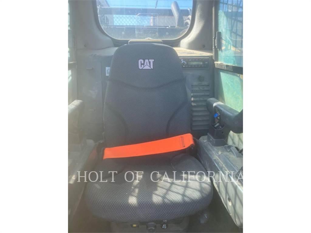 CAT 299 HF Schrankladers