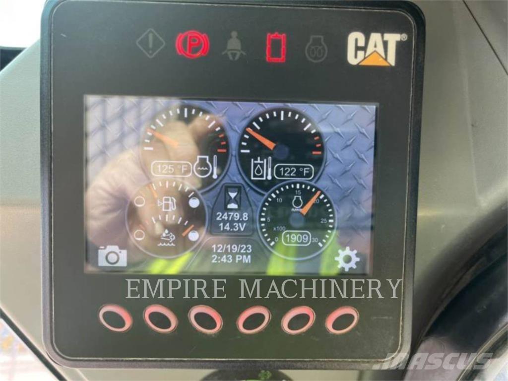 CAT 299D2 CA Schrankladers
