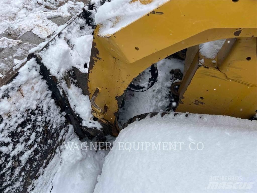 CAT 299D2 HF Rupsladers
