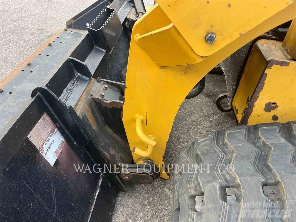 CAT 299D2XHP Rupsladers