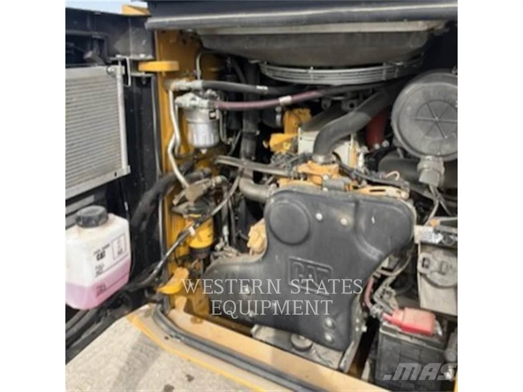 CAT 299D3 Schrankladers