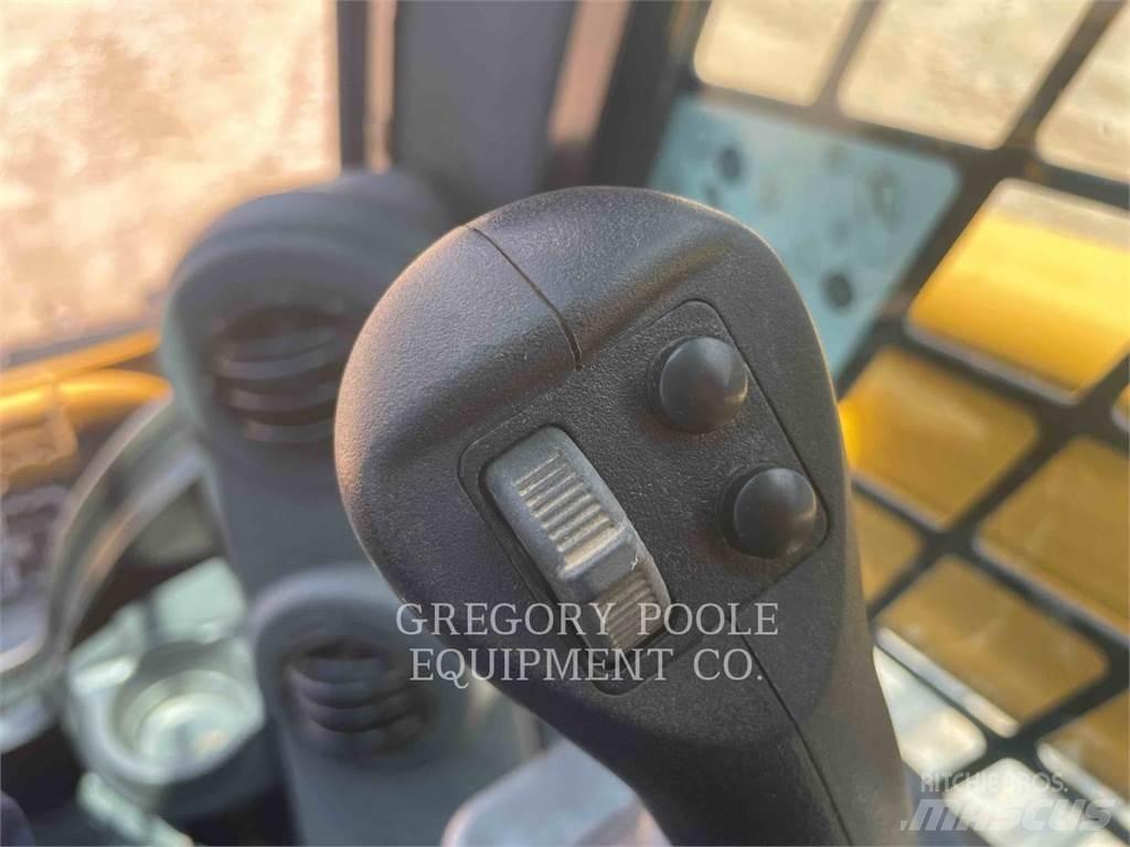 CAT 299D3 Rupsladers