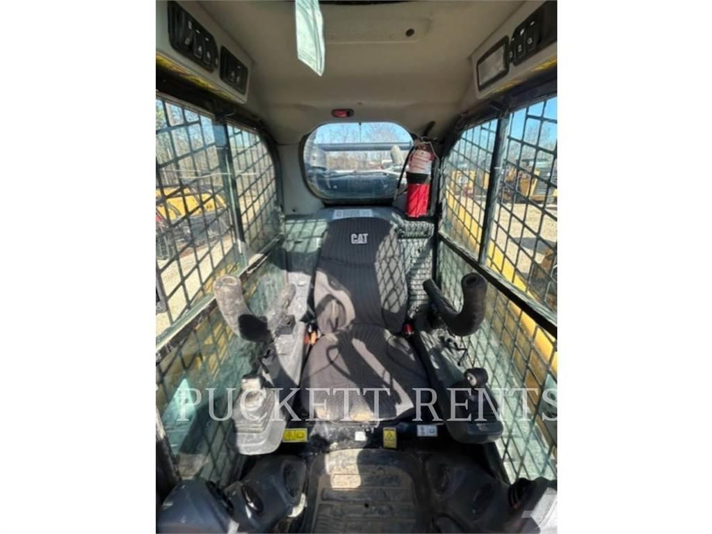 CAT 299D3XE Rupsladers