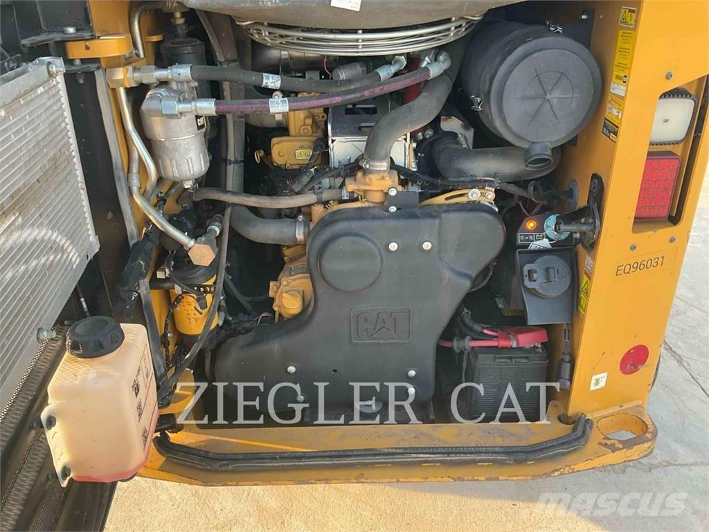 CAT 299D3XE Rupsladers