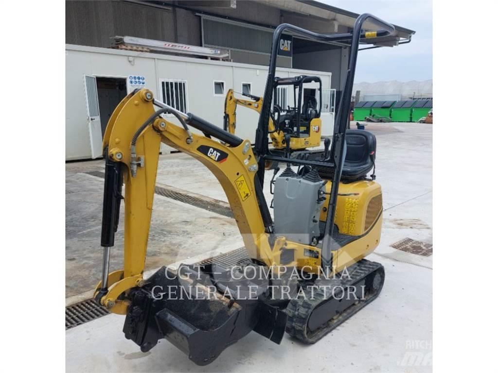 CAT 300.9D Rupsgraafmachines