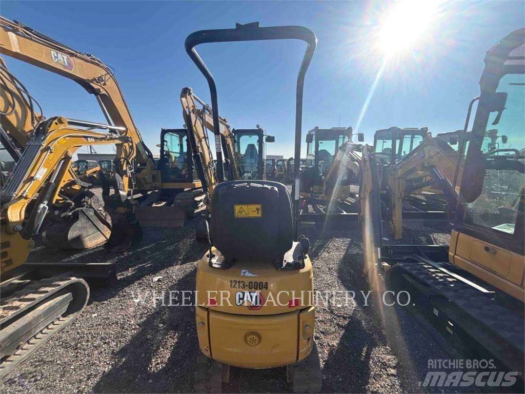 CAT 300.9D Rupsgraafmachines